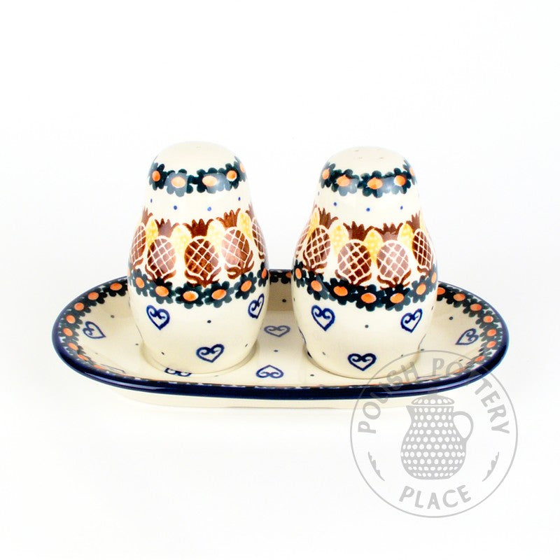 Salt & Pepper Set - Pineapple Hearts